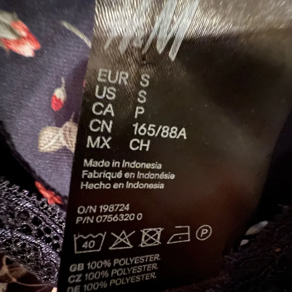 Black H&M pajama top - Picture 6 of 9